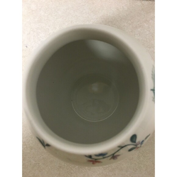 Laura Ashley Chinese Silk Creamer and Covered Sugar Set Made In England. - Picture 9 of 10